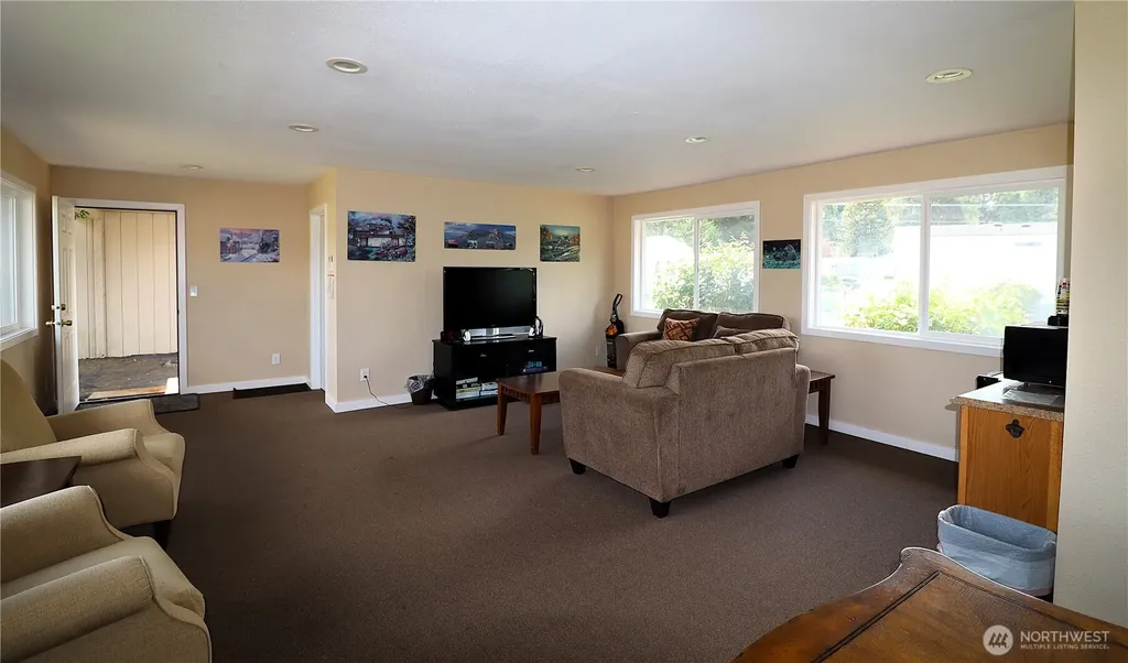 214 Chapman Road Castle Rock WA 98611