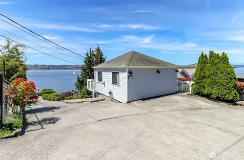 4806 Tok A Lou Avenue NE Tacoma WA 98422