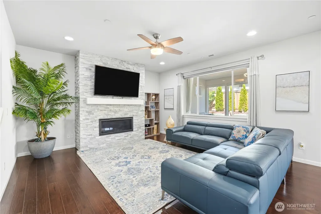 17813 41st Drive SE Bothell WA 98012