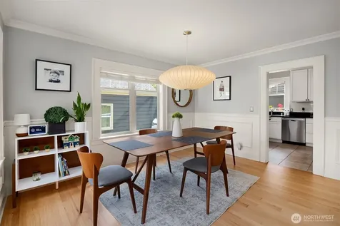 43 W Etruria Seattle WA 98119