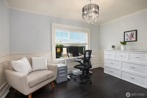 43 W Etruria Seattle WA 98119