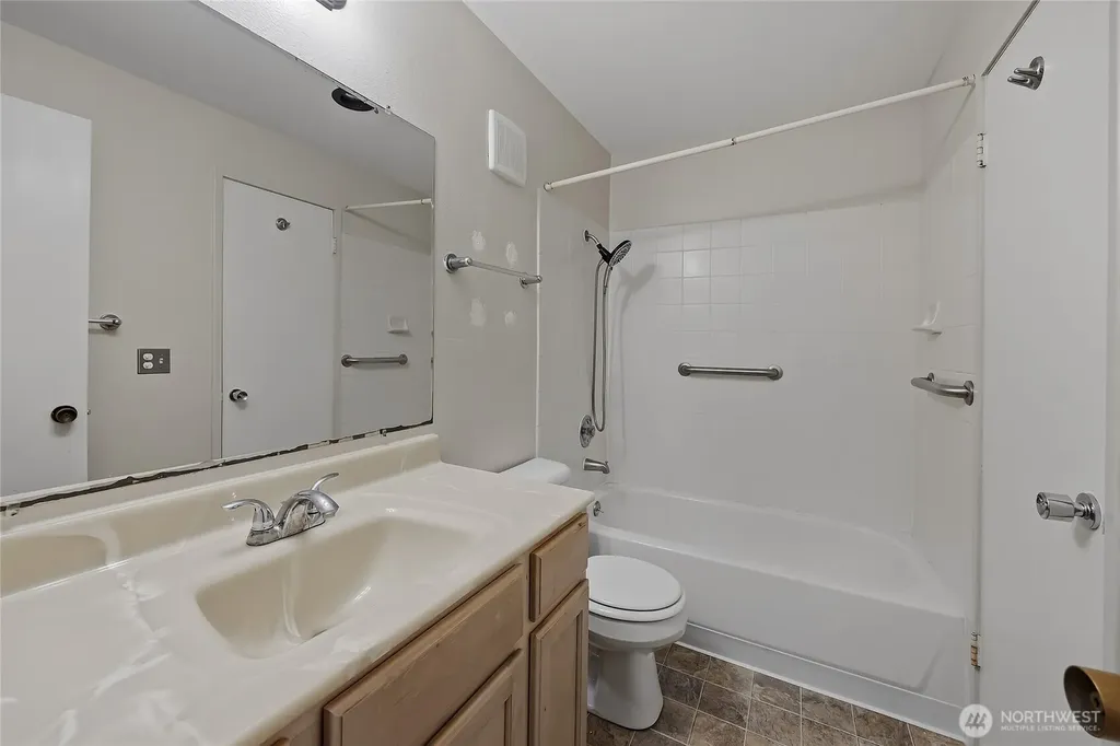 6236 137th Place NE Redmond WA 98052