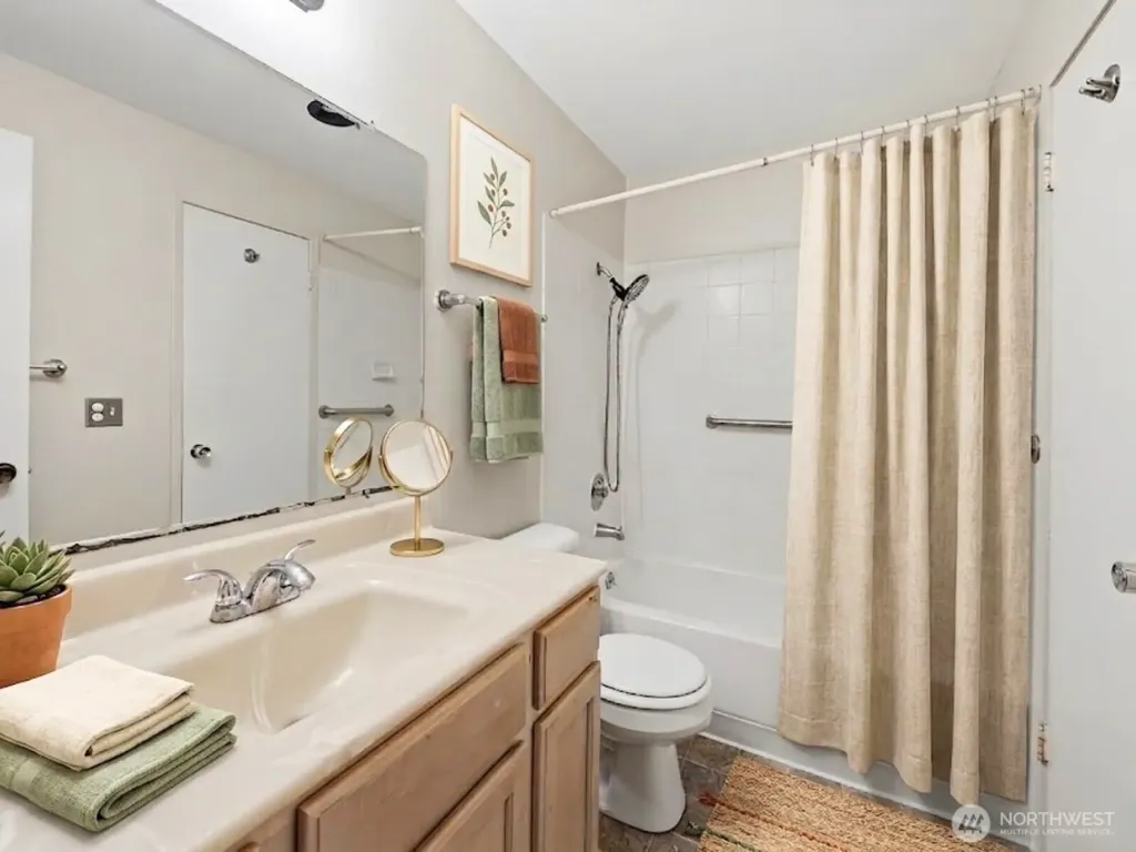 6236 137th Place NE Redmond WA 98052
