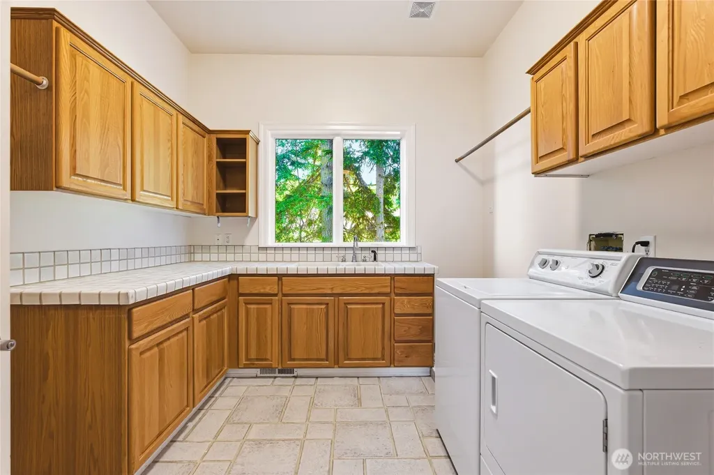3065 Oak Bay Road Port Hadlock WA 98339