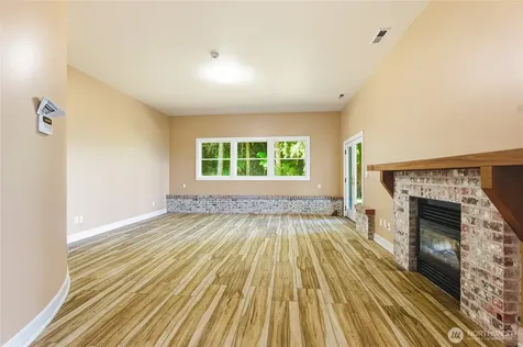 3065 Oak Bay Road Port Hadlock WA 98339