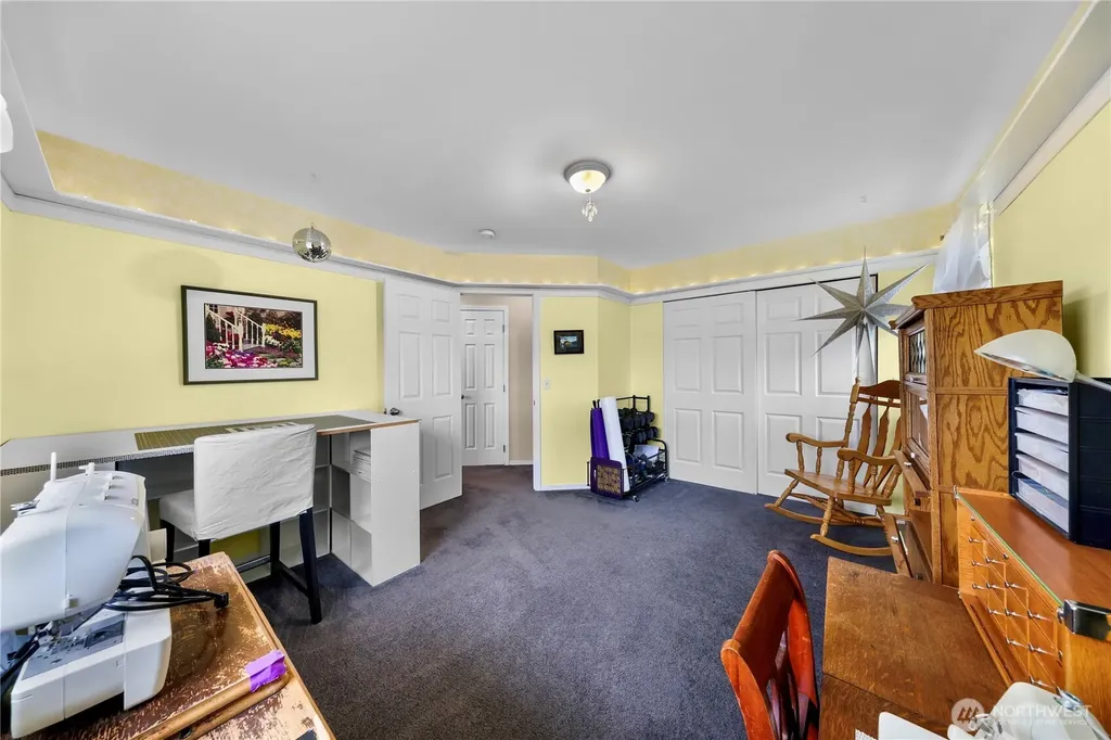517 SW Dyer Street Oak Harbor WA 98277