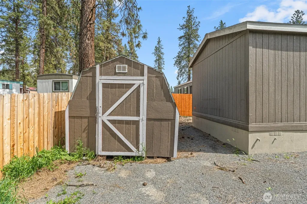 5 Columbia Drive Kettle Falls WA 99141