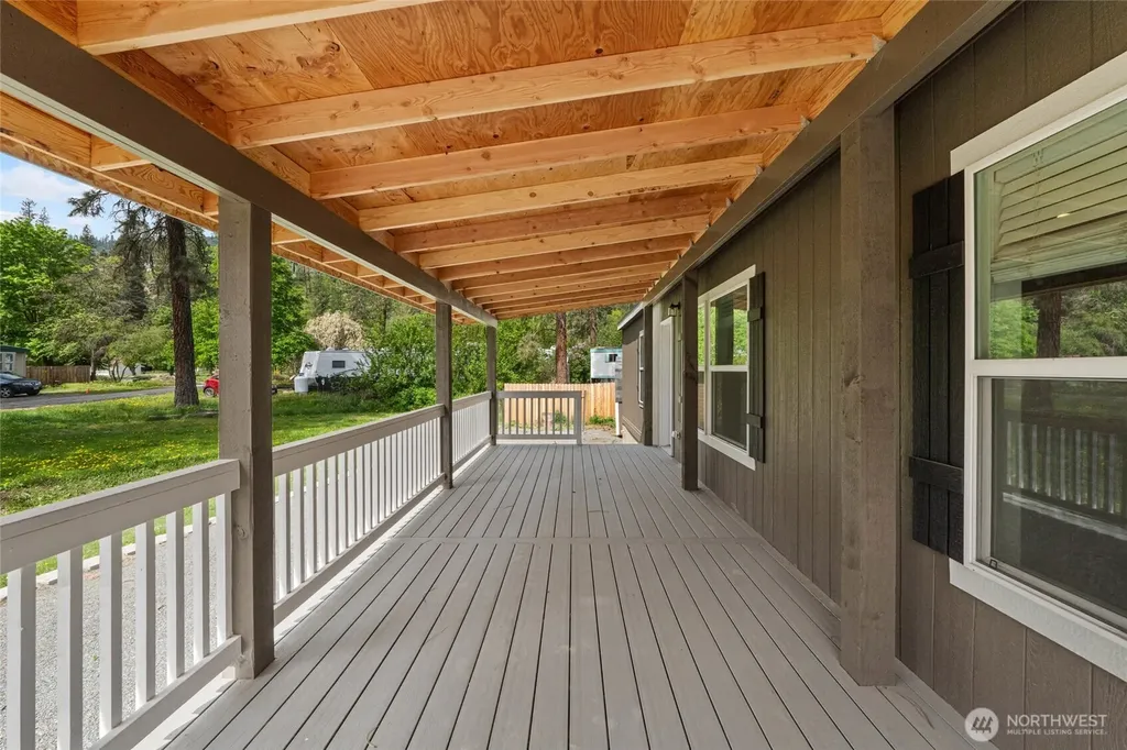 5 Columbia Drive Kettle Falls WA 99141