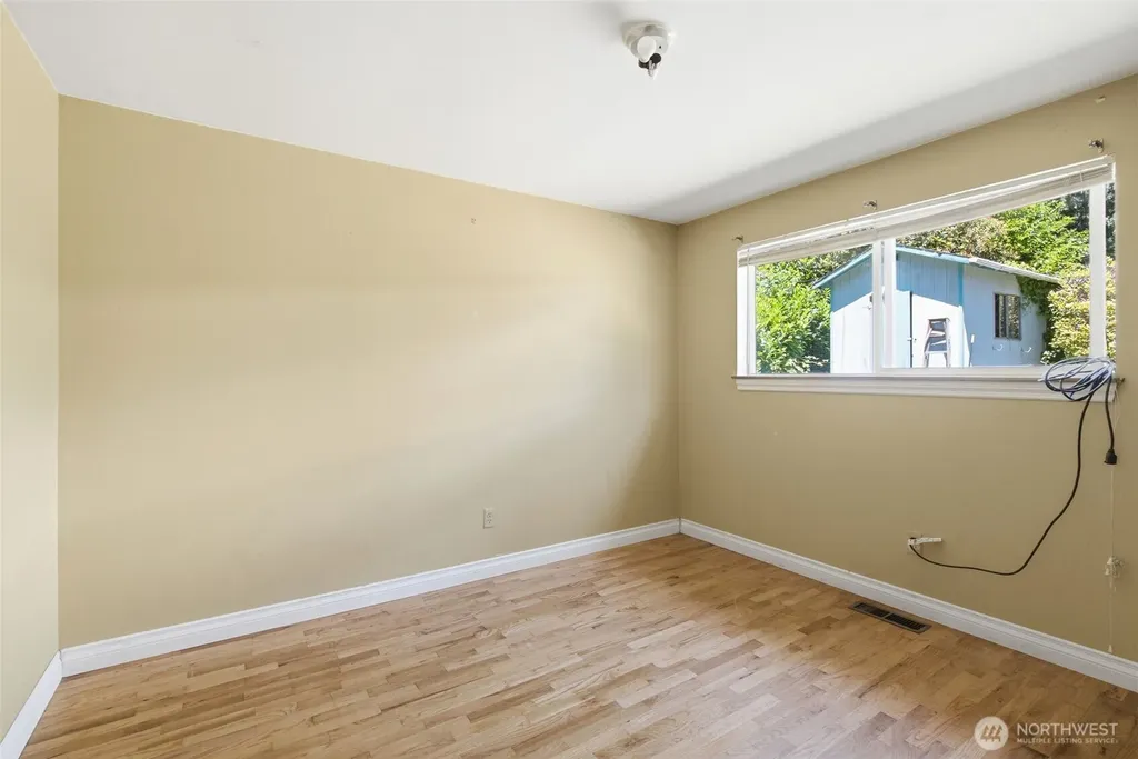 4258 158th Street Tukwila WA 98188