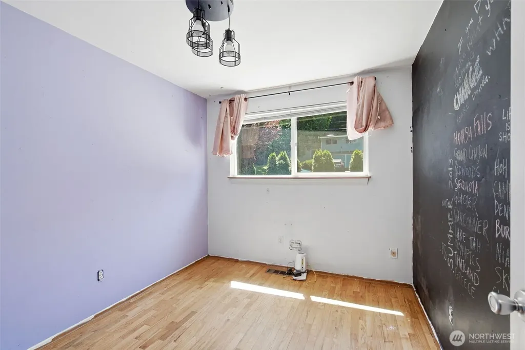 4258 158th Street Tukwila WA 98188