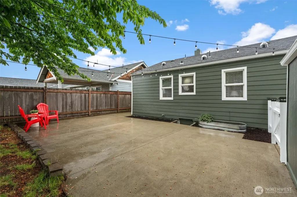 1032 S Macarthur Street Tacoma WA 98465