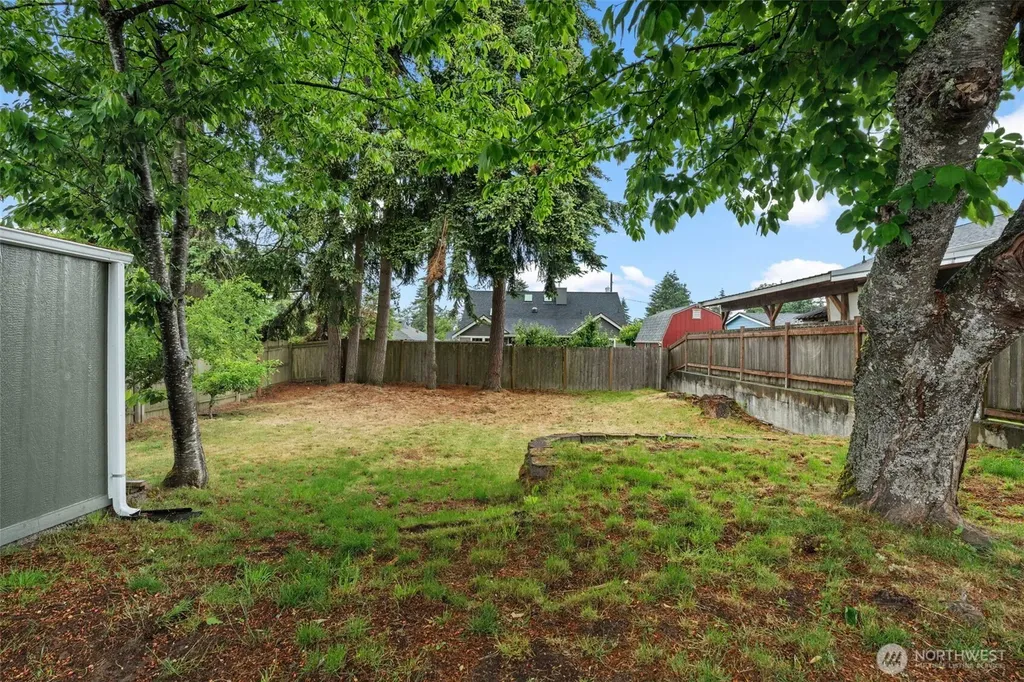 1032 S Macarthur Street Tacoma WA 98465