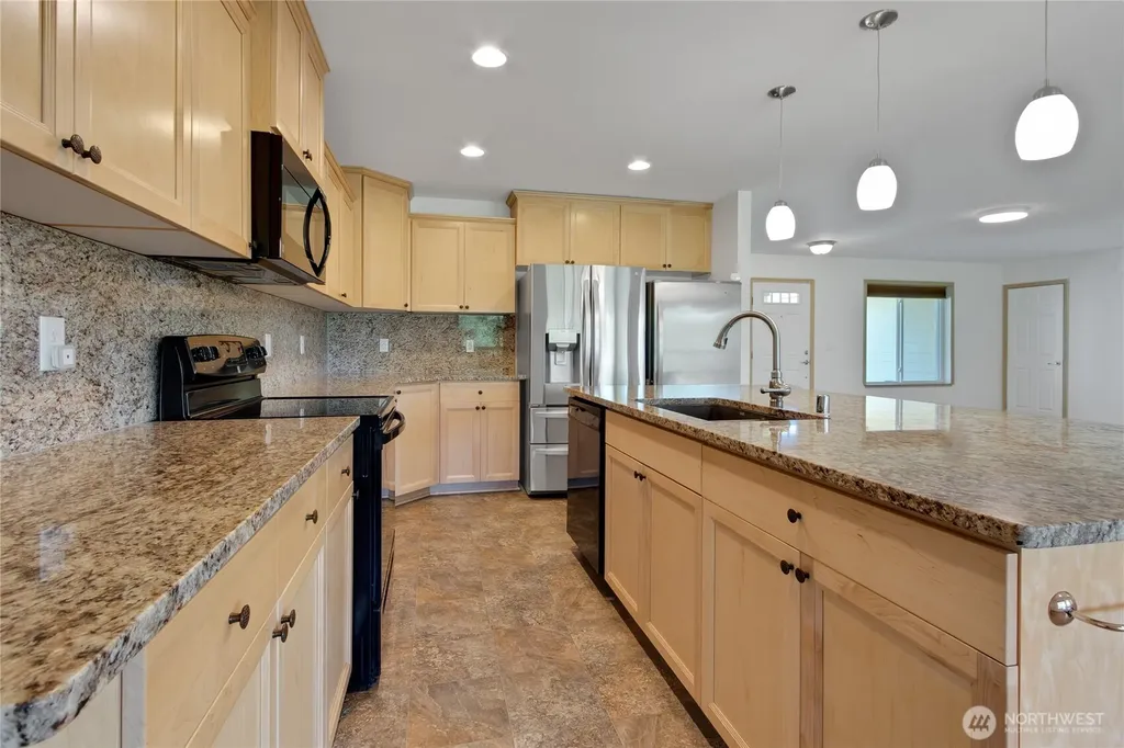 1450 SE Spruce Road Port Orchard WA 98367