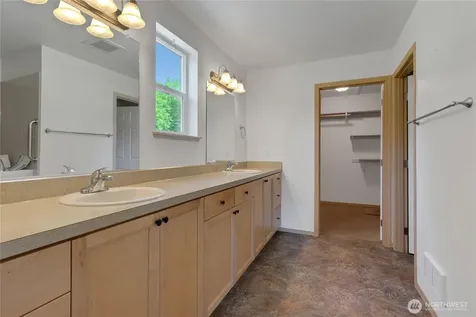 1450 SE Spruce Road Port Orchard WA 98367