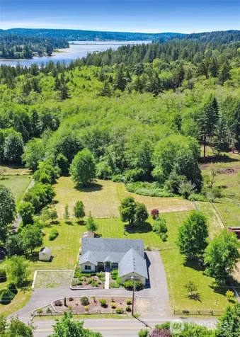 1450 SE Spruce Road Port Orchard WA 98367