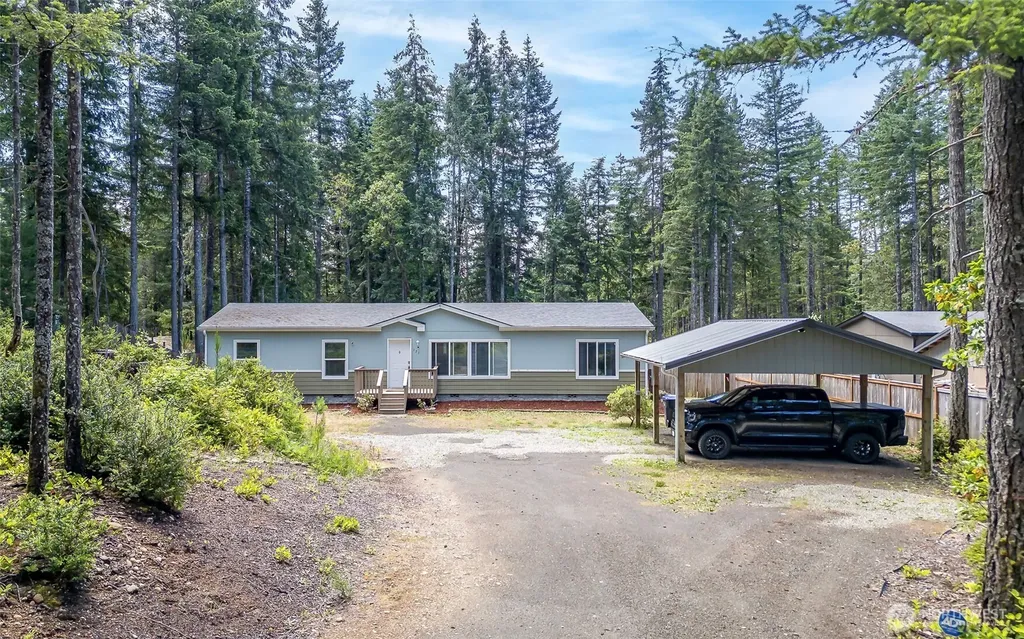 171 NE Hilltop Place Tahuya WA 98588