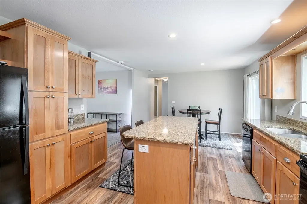 171 NE Hilltop Place Tahuya WA 98588