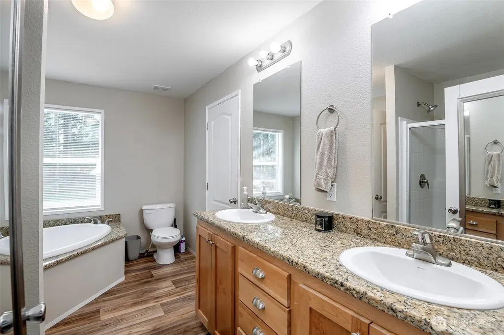 171 NE Hilltop Place Tahuya WA 98588