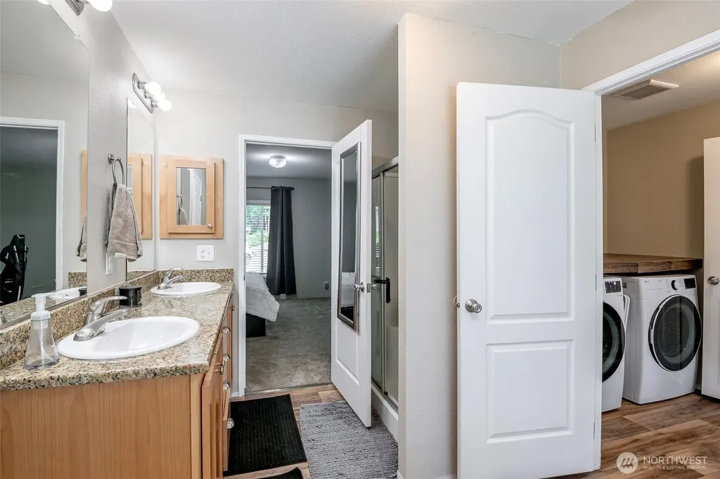 171 NE Hilltop Place Tahuya WA 98588