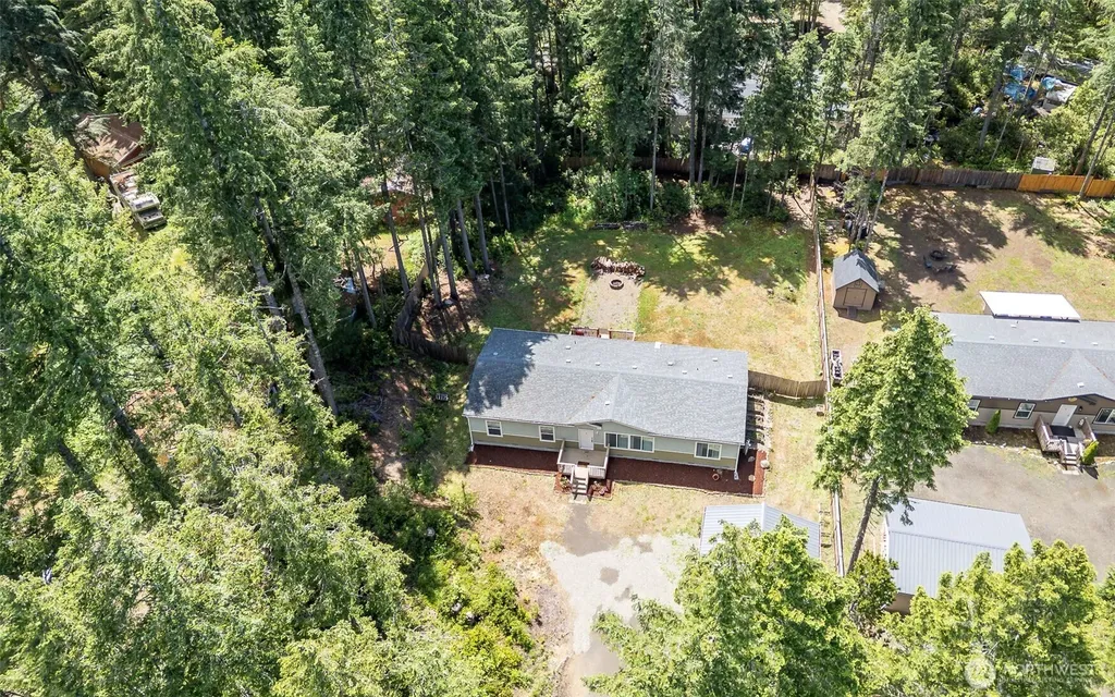 171 NE Hilltop Place Tahuya WA 98588