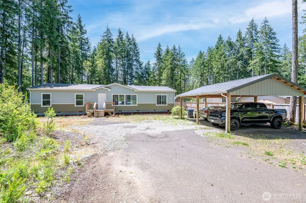 171 NE Hilltop Place Tahuya WA 98588