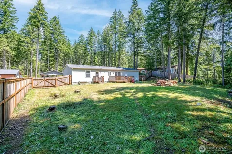 171 NE Hilltop Place Tahuya WA 98588
