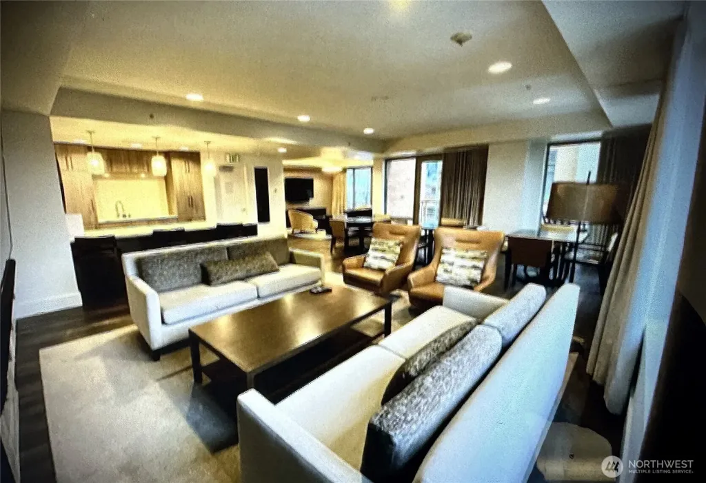 910 Lenora Street Seattle WA 98121