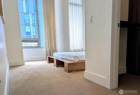 910 Lenora Street Seattle WA 98121