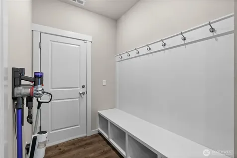17512 Crossing Drive E Puyallup WA 98374