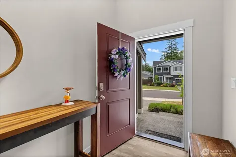 17512 Crossing Drive E Puyallup WA 98374
