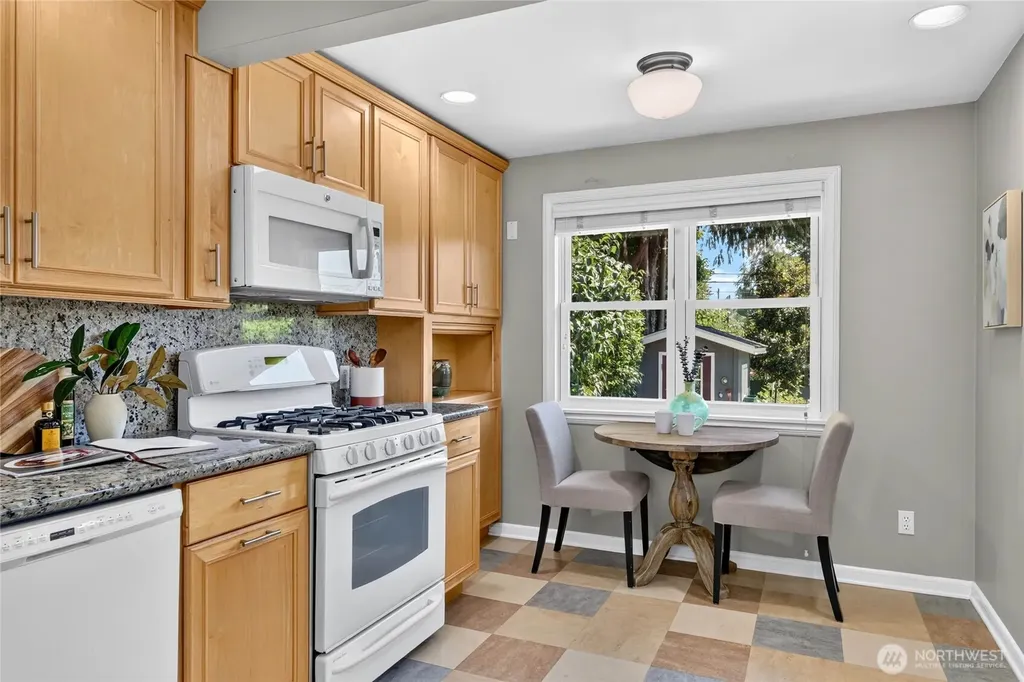 6046 50th Avenue SW Seattle WA 98136