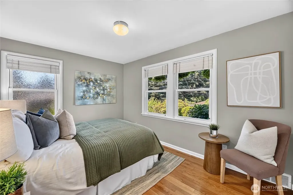 6046 50th Avenue SW Seattle WA 98136