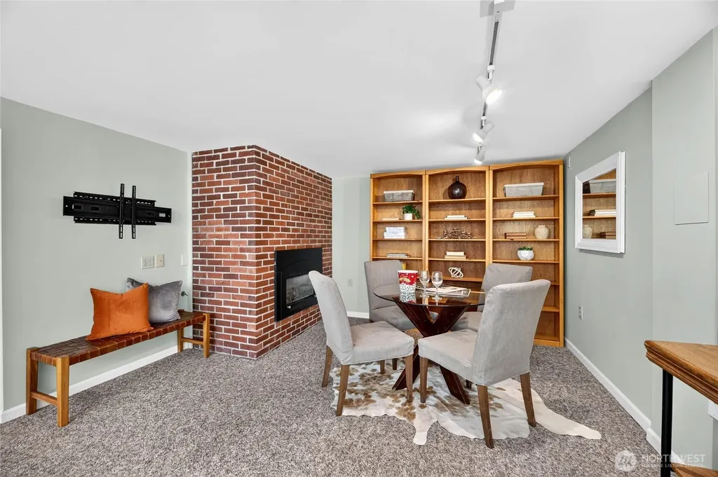 6046 50th Avenue SW Seattle WA 98136