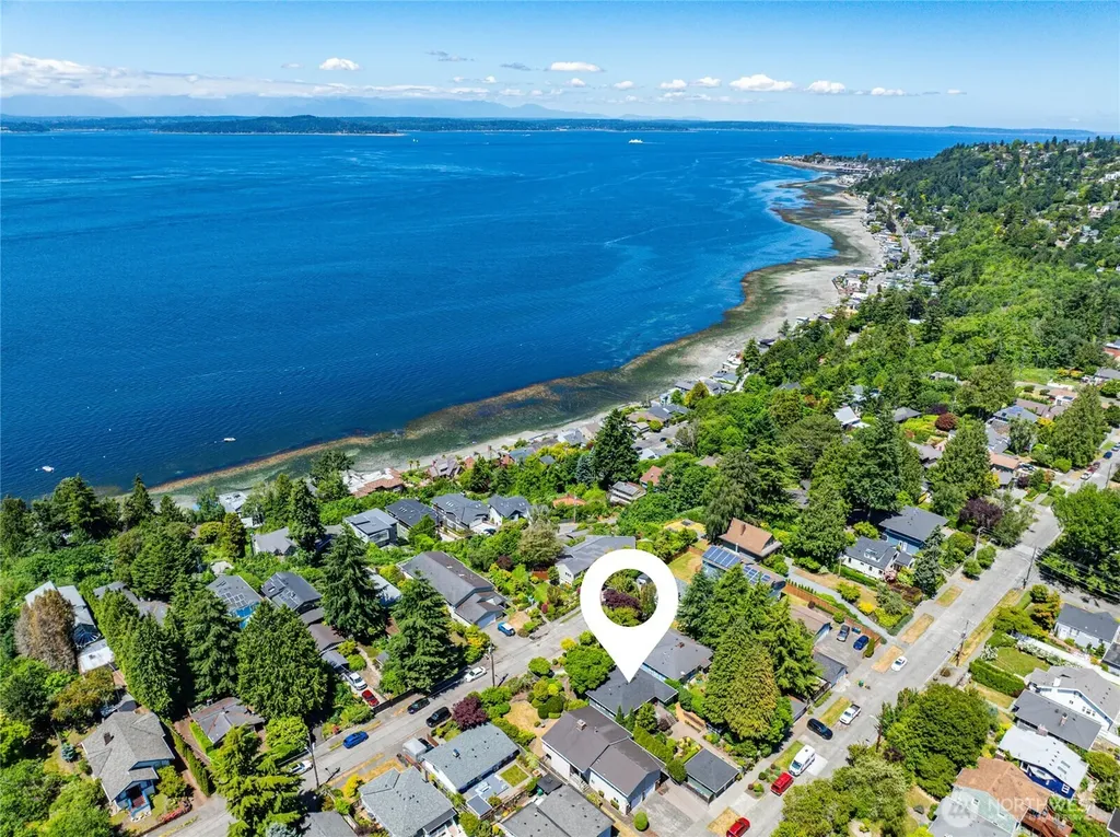 6046 50th Avenue SW Seattle WA 98136