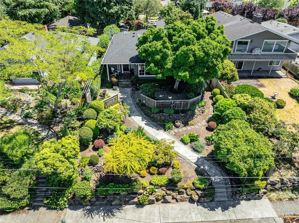 6046 50th Avenue SW Seattle WA 98136