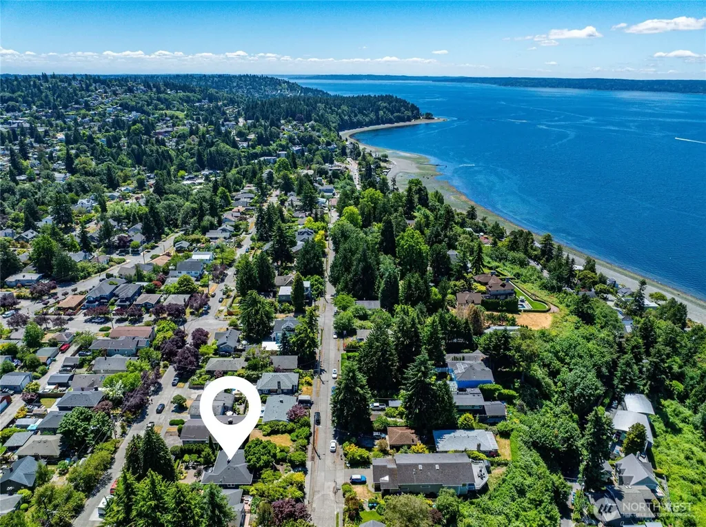 6046 50th Avenue SW Seattle WA 98136