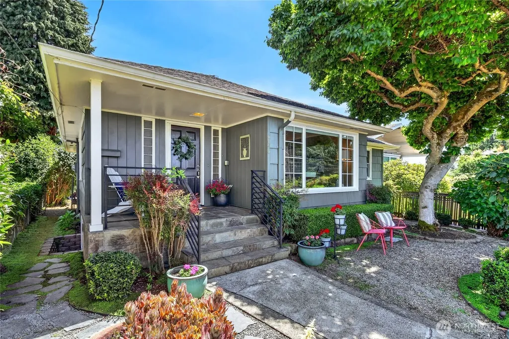 6046 50th Avenue SW Seattle WA 98136