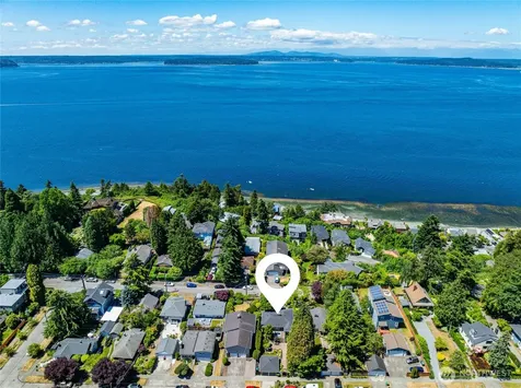6046 50th Avenue SW Seattle WA 98136