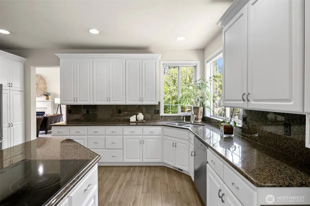 2021 Broadhurst Place Wenatchee WA 98801