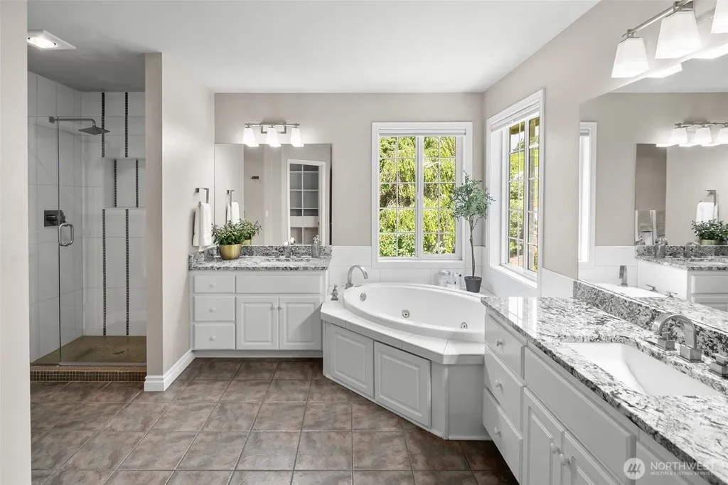 2021 Broadhurst Place Wenatchee WA 98801