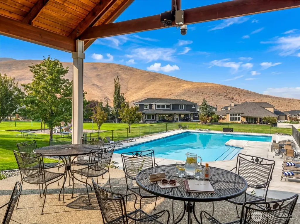 2021 Broadhurst Place Wenatchee WA 98801