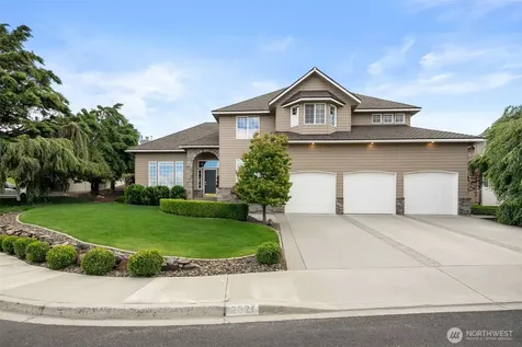 2021 Broadhurst Place Wenatchee WA 98801