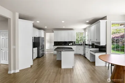 2021 Broadhurst Place Wenatchee WA 98801