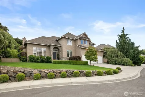 2021 Broadhurst Place Wenatchee WA 98801