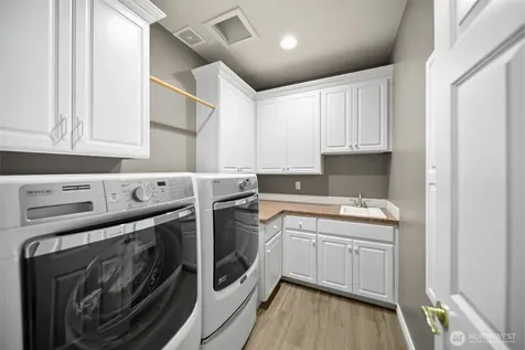 2021 Broadhurst Place Wenatchee WA 98801