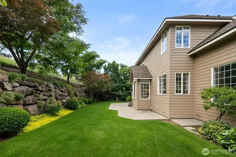 2021 Broadhurst Place Wenatchee WA 98801
