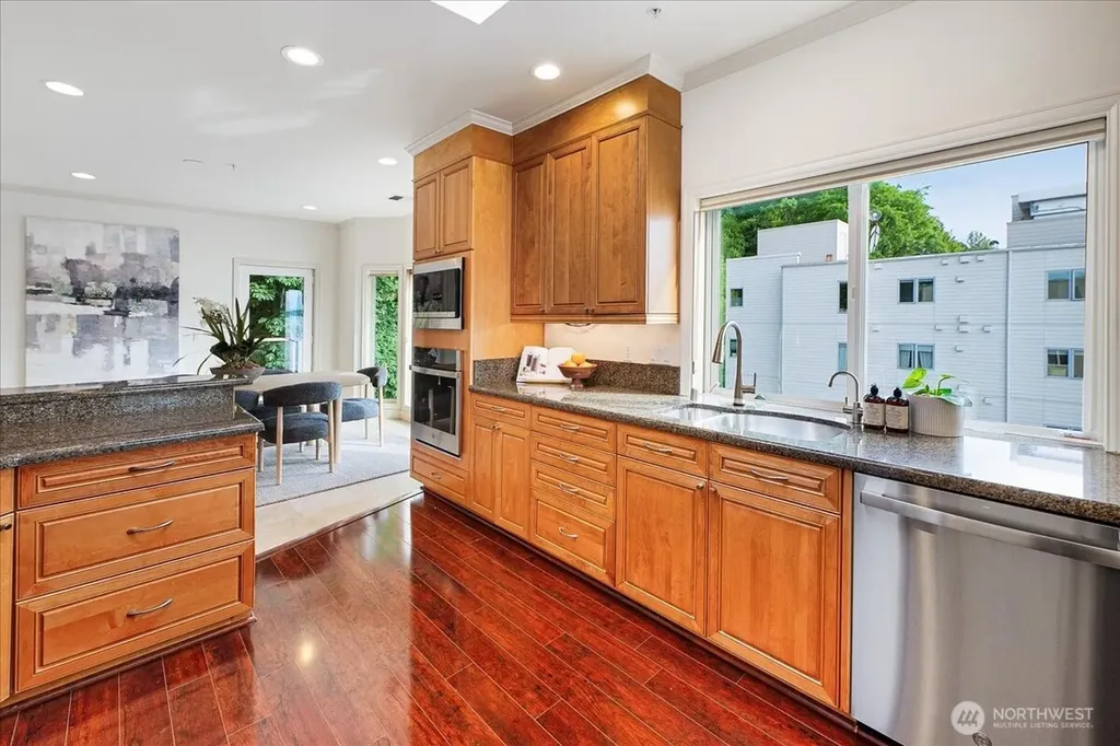 1338 Alki Avenue SW Seattle WA 98116