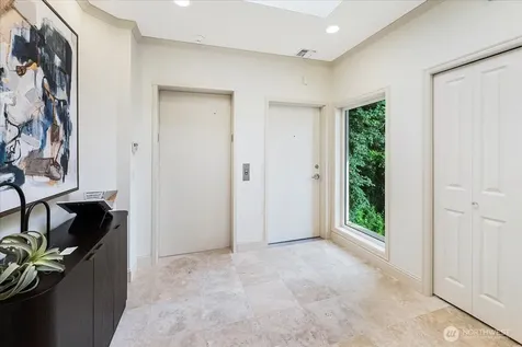 1338 Alki Avenue SW Seattle WA 98116