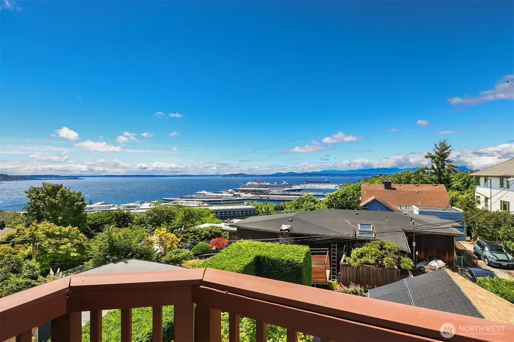 1411 10th Avenue W Seattle WA 98119