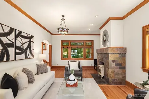 1411 10th Avenue W Seattle WA 98119